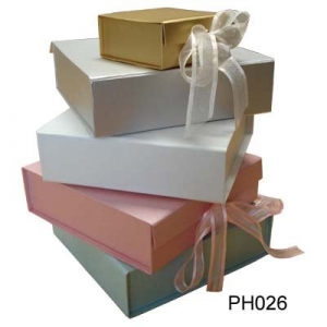 Manufacturers Exporters and Wholesale Suppliers of Gift Box Manufacturers Vadodara Gujarat